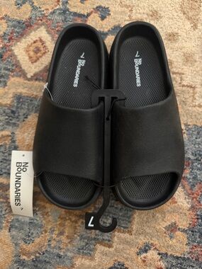 No Boundaries Black Platform Slide Sandals